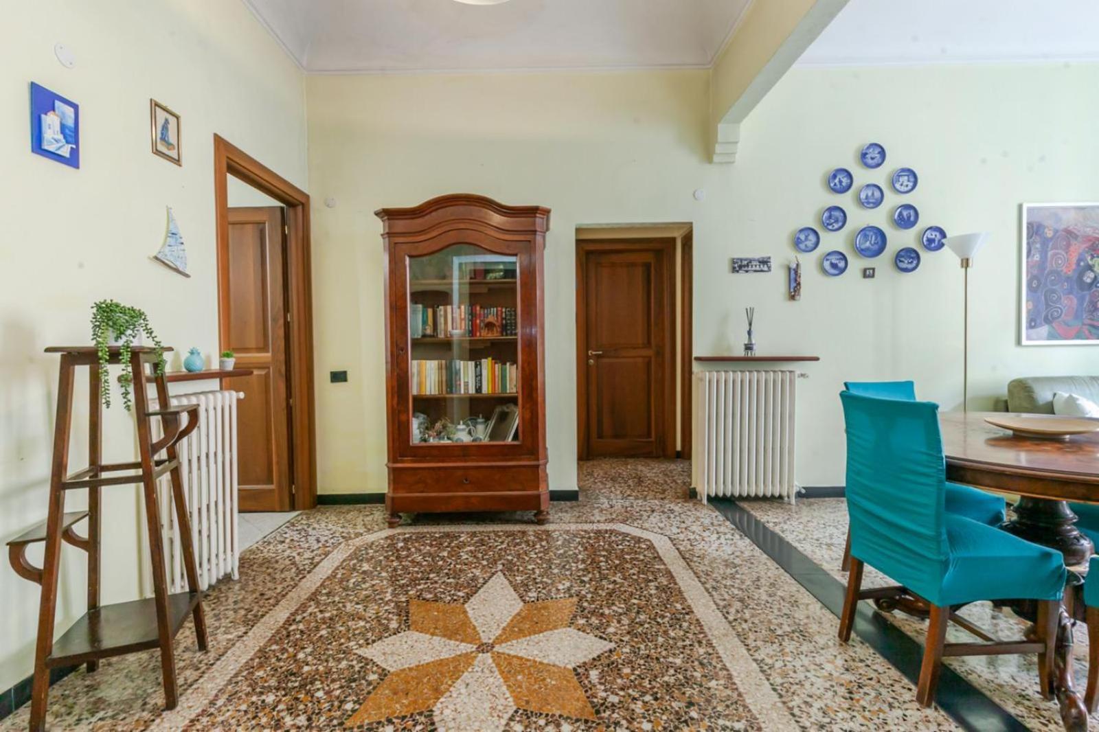 "Ca Niella" Art And Fun 9 Minutes From The Sea Appartement Savona Buitenkant foto