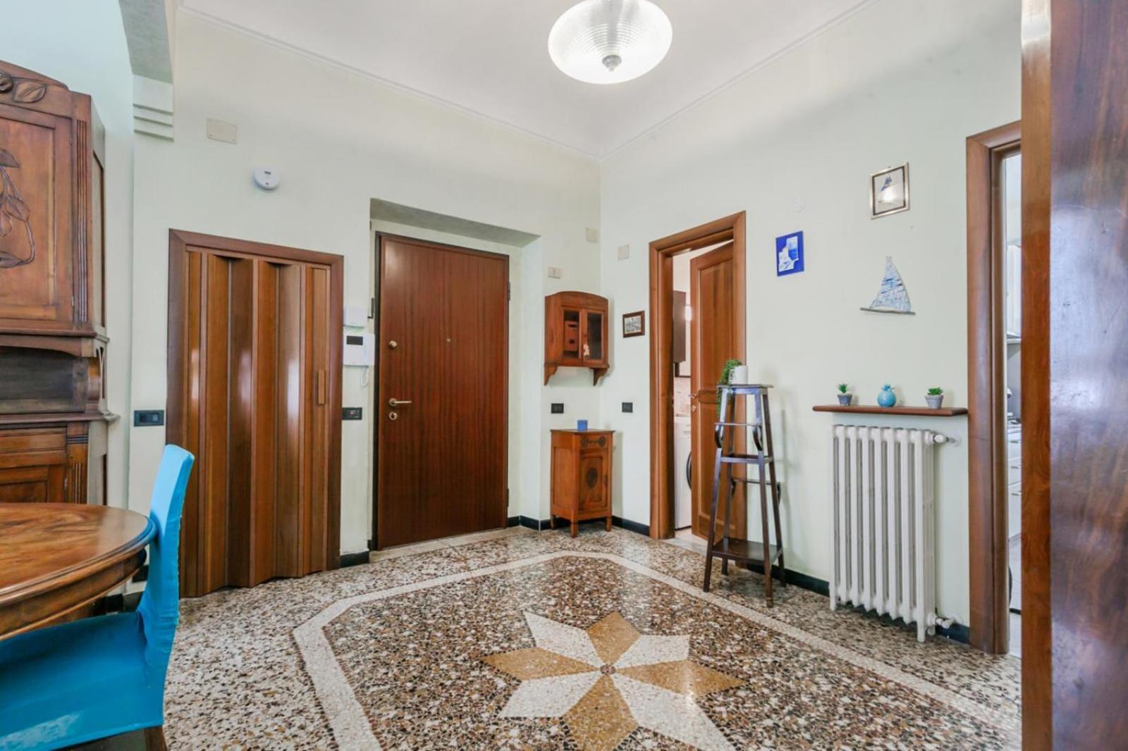 "Ca Niella" Art And Fun 9 Minutes From The Sea Appartement Savona Buitenkant foto