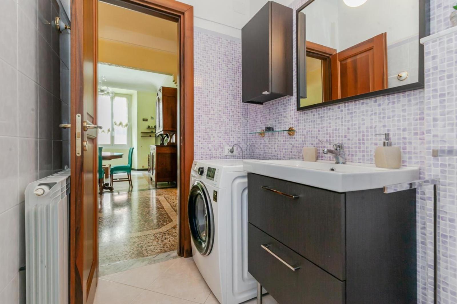 "Ca Niella" Art And Fun 9 Minutes From The Sea Appartement Savona Buitenkant foto