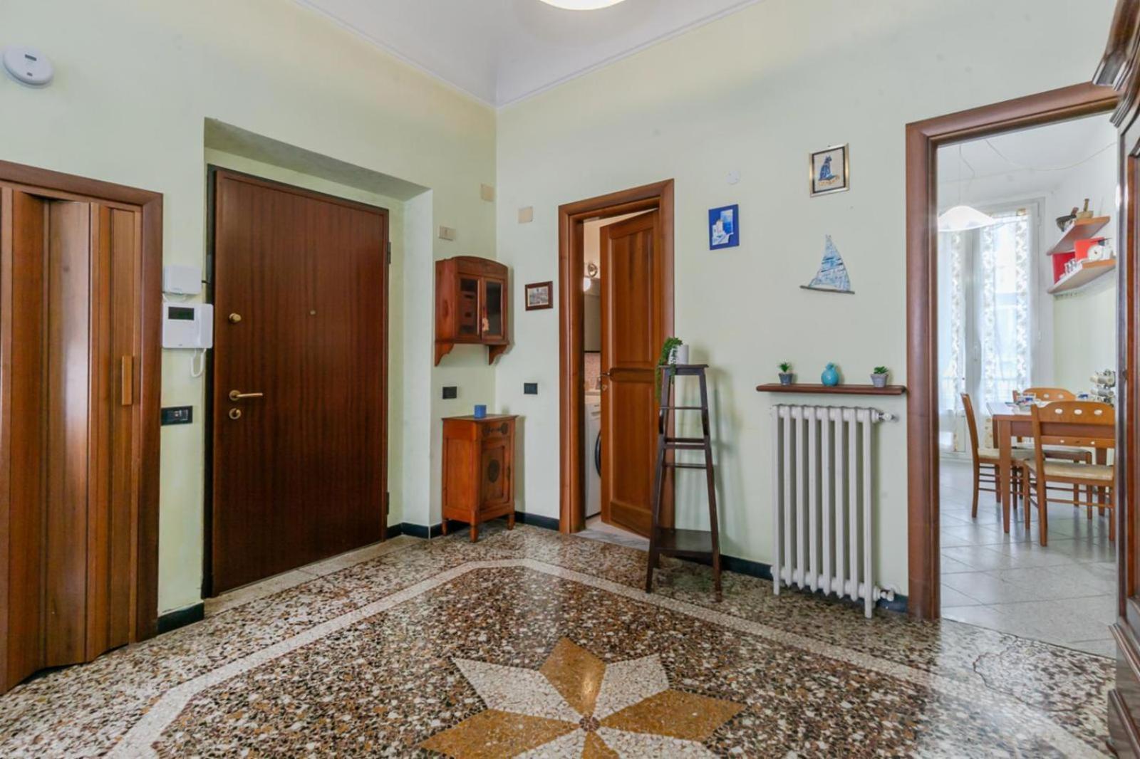 "Ca Niella" Art And Fun 9 Minutes From The Sea Appartement Savona Buitenkant foto